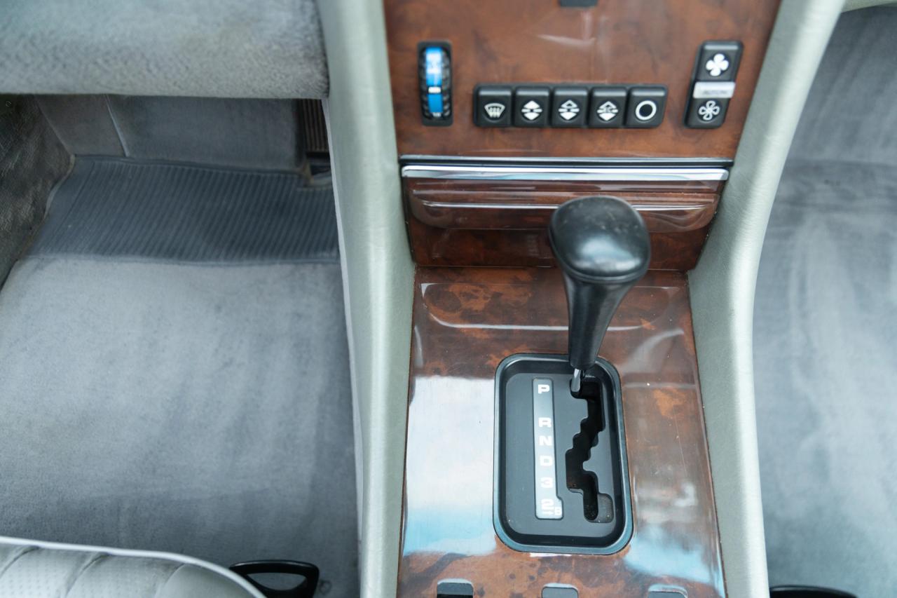 1986 Mercedes - Benz Mercedes Benz 560 SL &ldquo;Becker Grand Prix&rdquo;