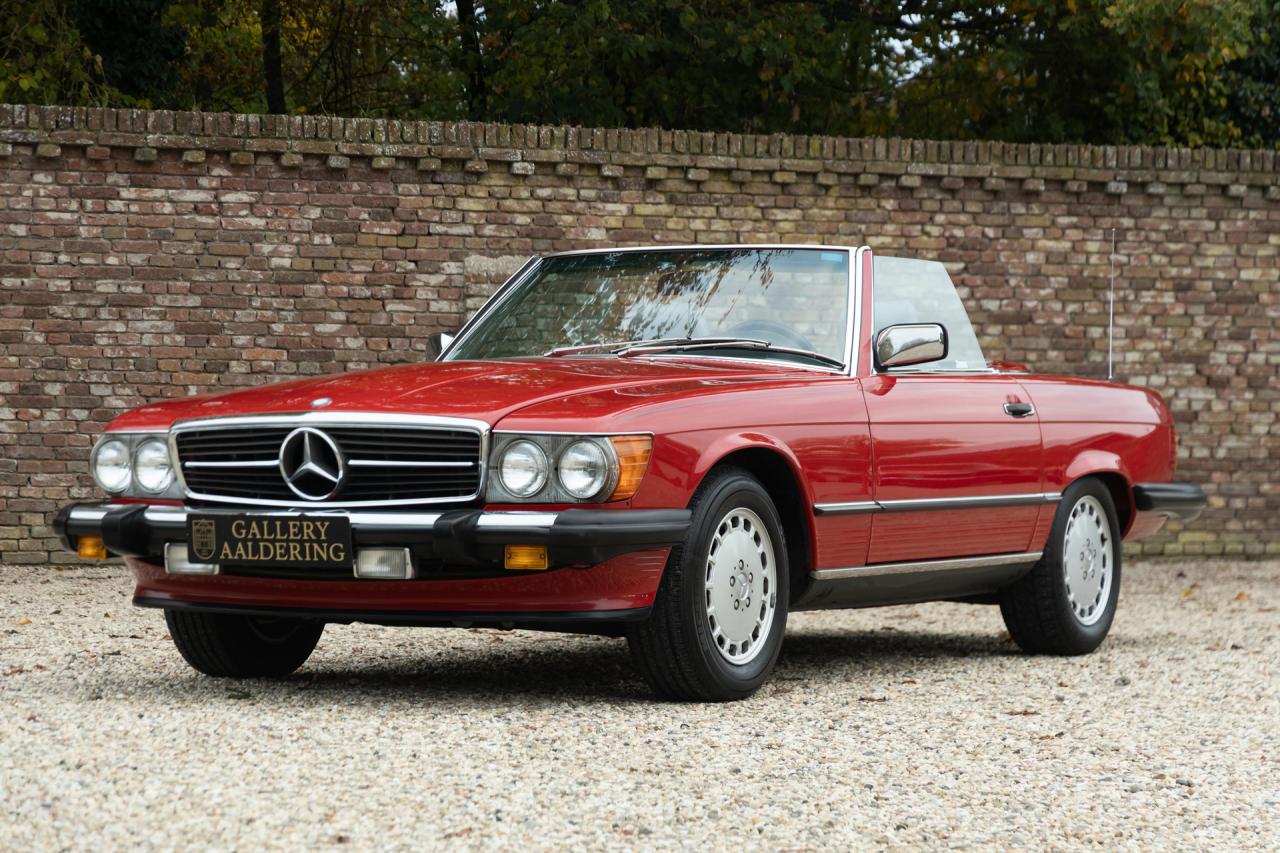 1986 Mercedes - Benz Mercedes Benz 560 SL &ldquo;Becker Grand Prix&rdquo;