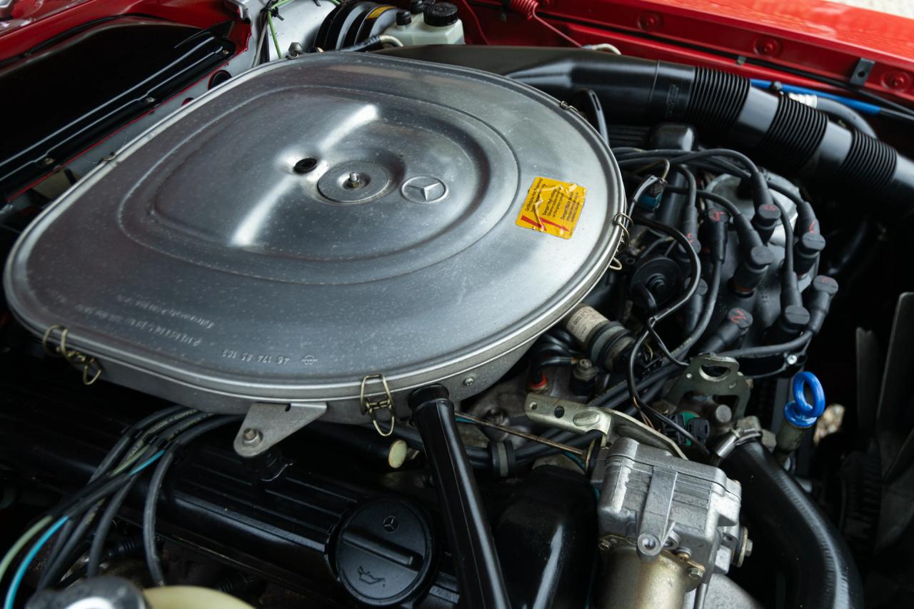 1986 Mercedes - Benz Mercedes Benz 560 SL &ldquo;Becker Grand Prix&rdquo;