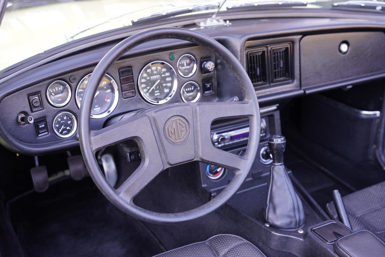 1977 MG B Roadster Overdrive