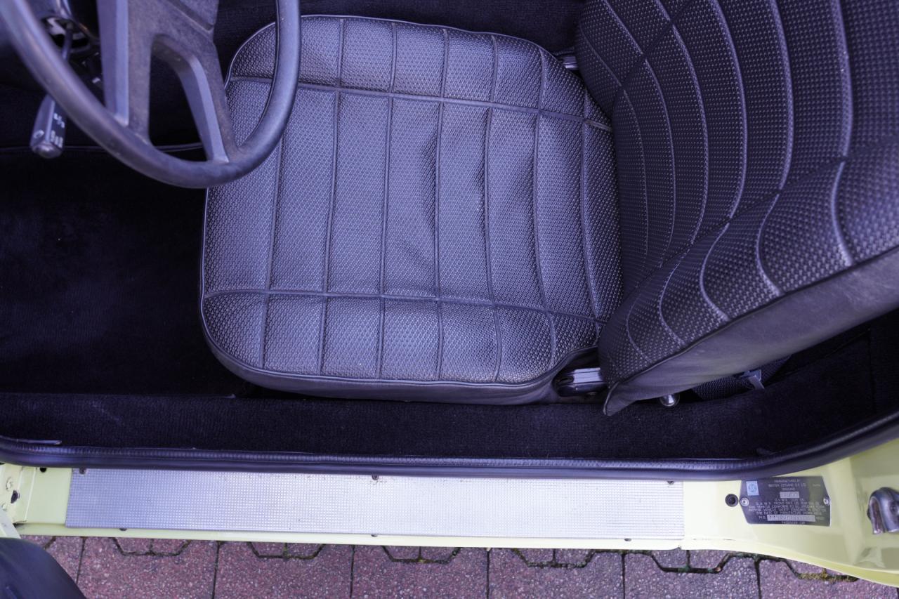 1977 MG B Roadster Overdrive