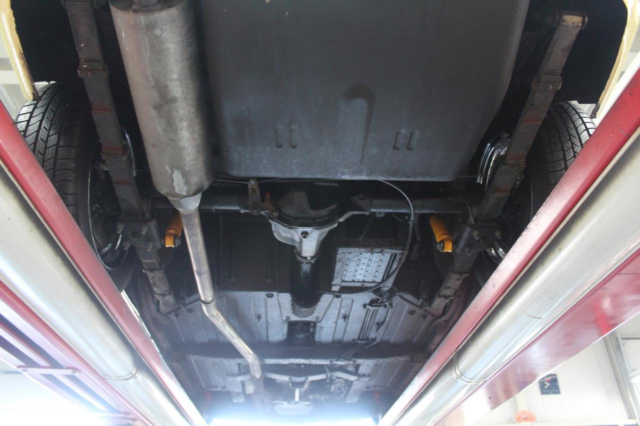 1977 MG B Roadster Overdrive