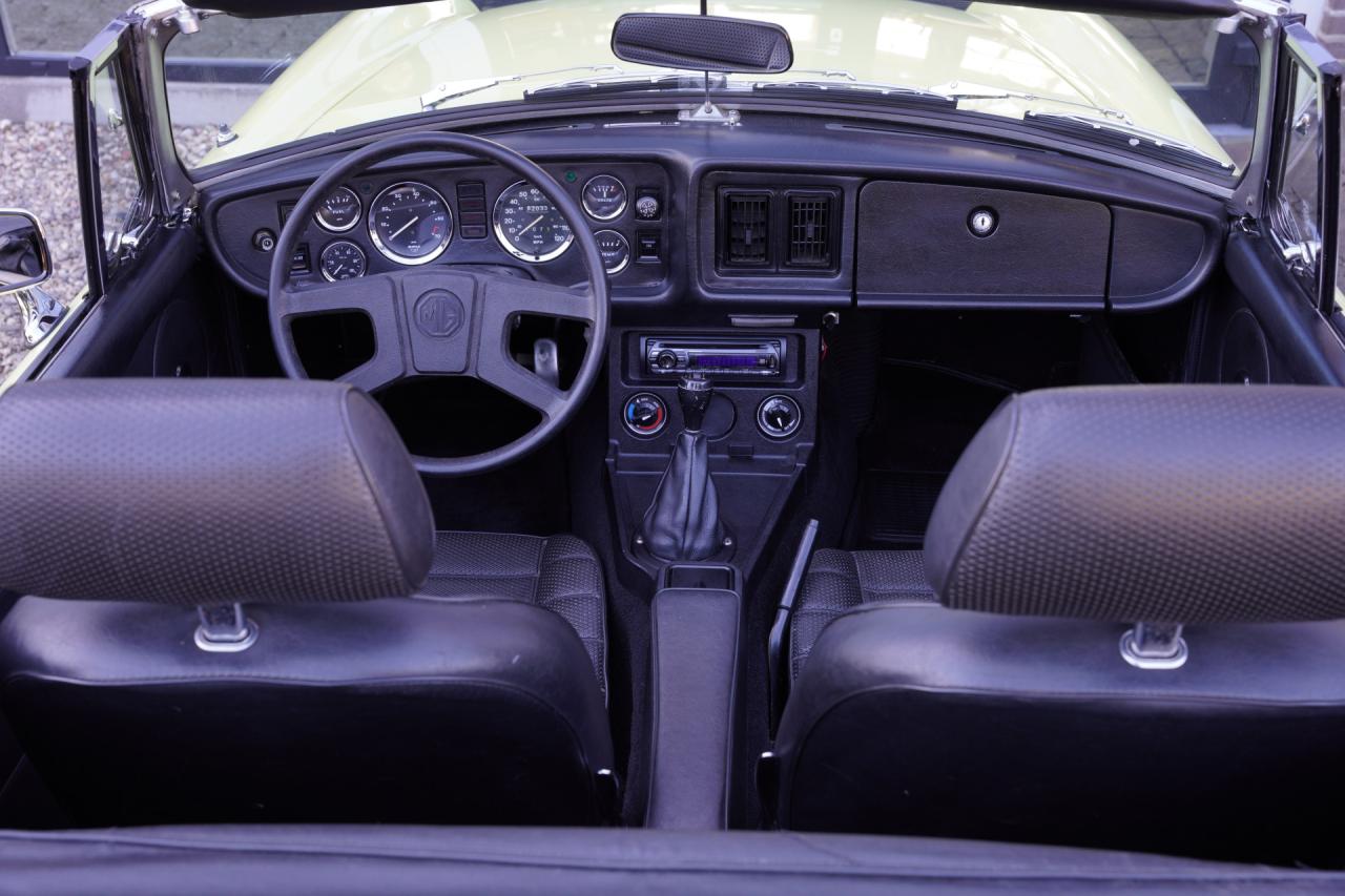 1977 MG B Roadster Overdrive