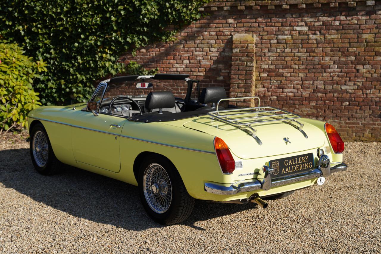 1977 MG B Roadster Overdrive