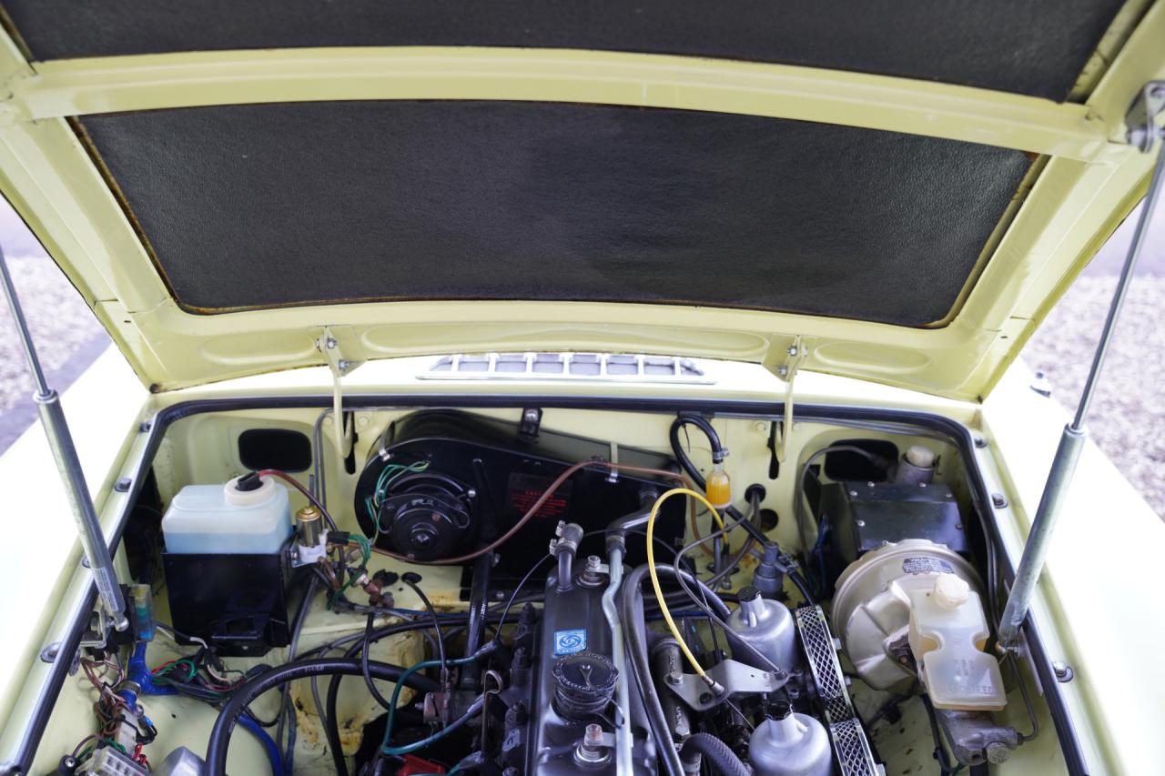 1977 MG B Roadster Overdrive