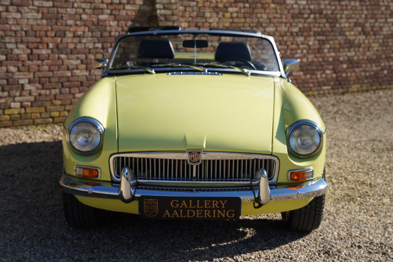 1977 MG B Roadster Overdrive