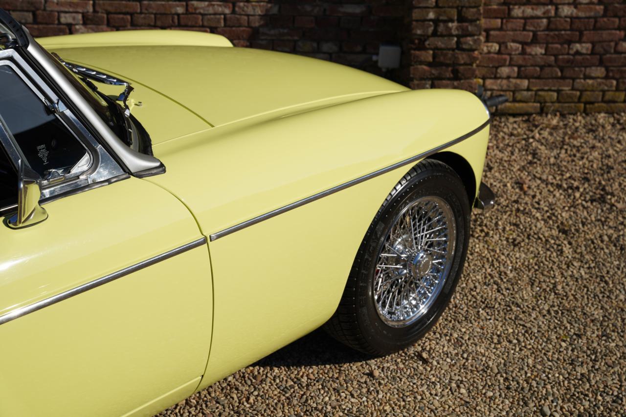 1977 MG B Roadster Overdrive