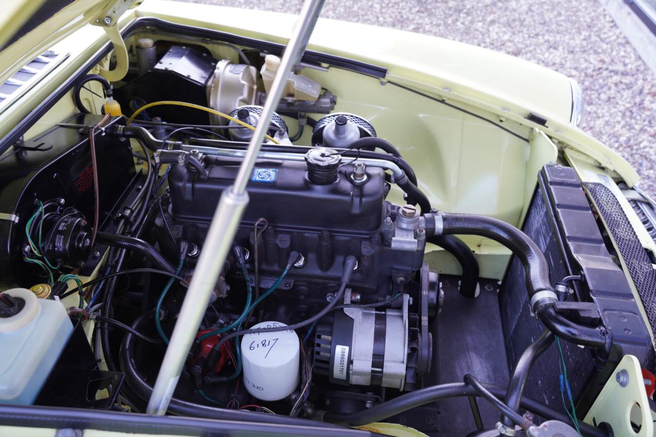 1977 MG B Roadster Overdrive