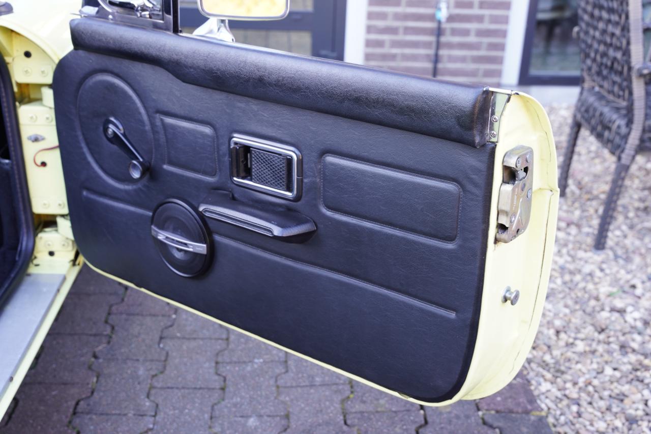 1977 MG B Roadster Overdrive