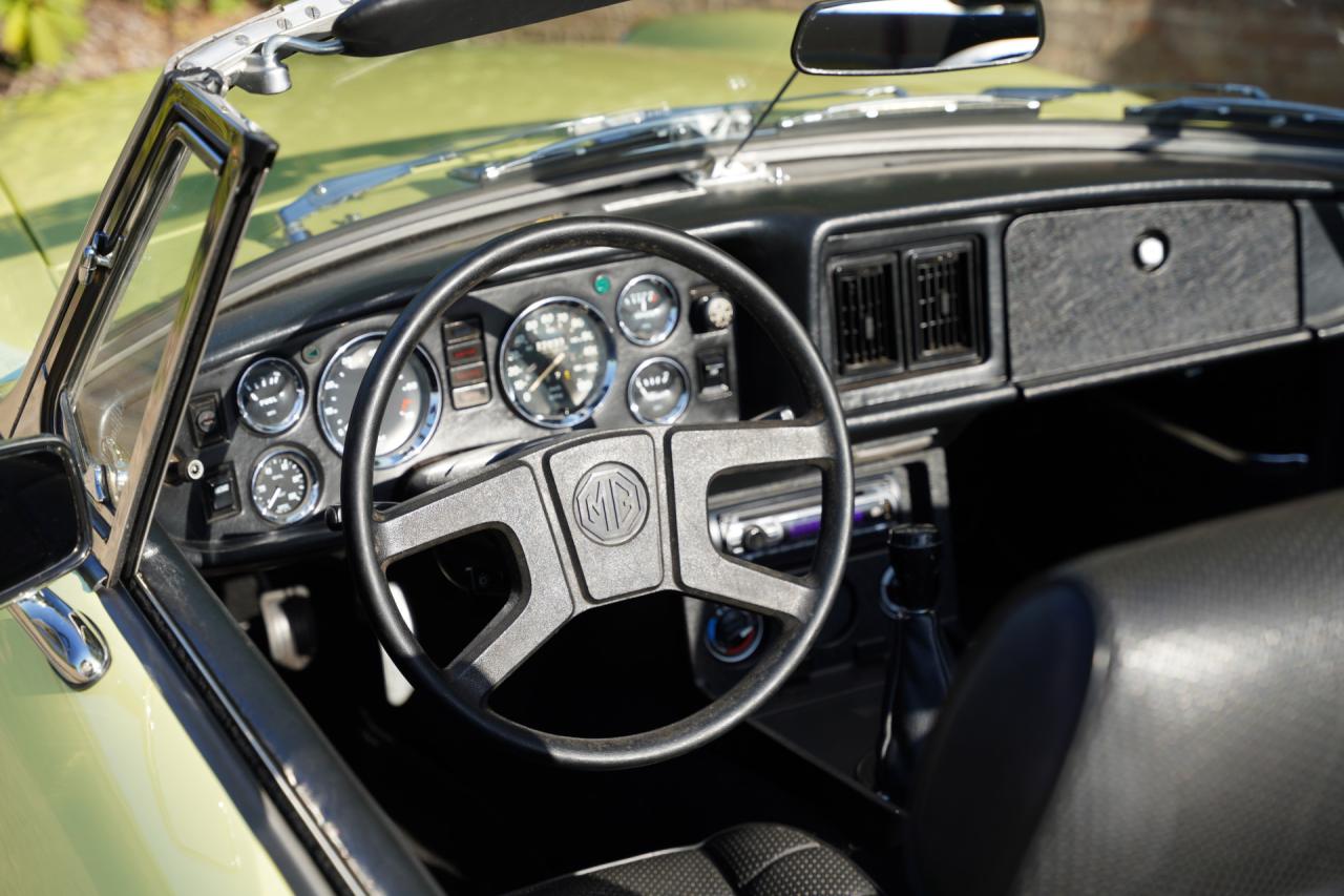 1977 MG B Roadster Overdrive