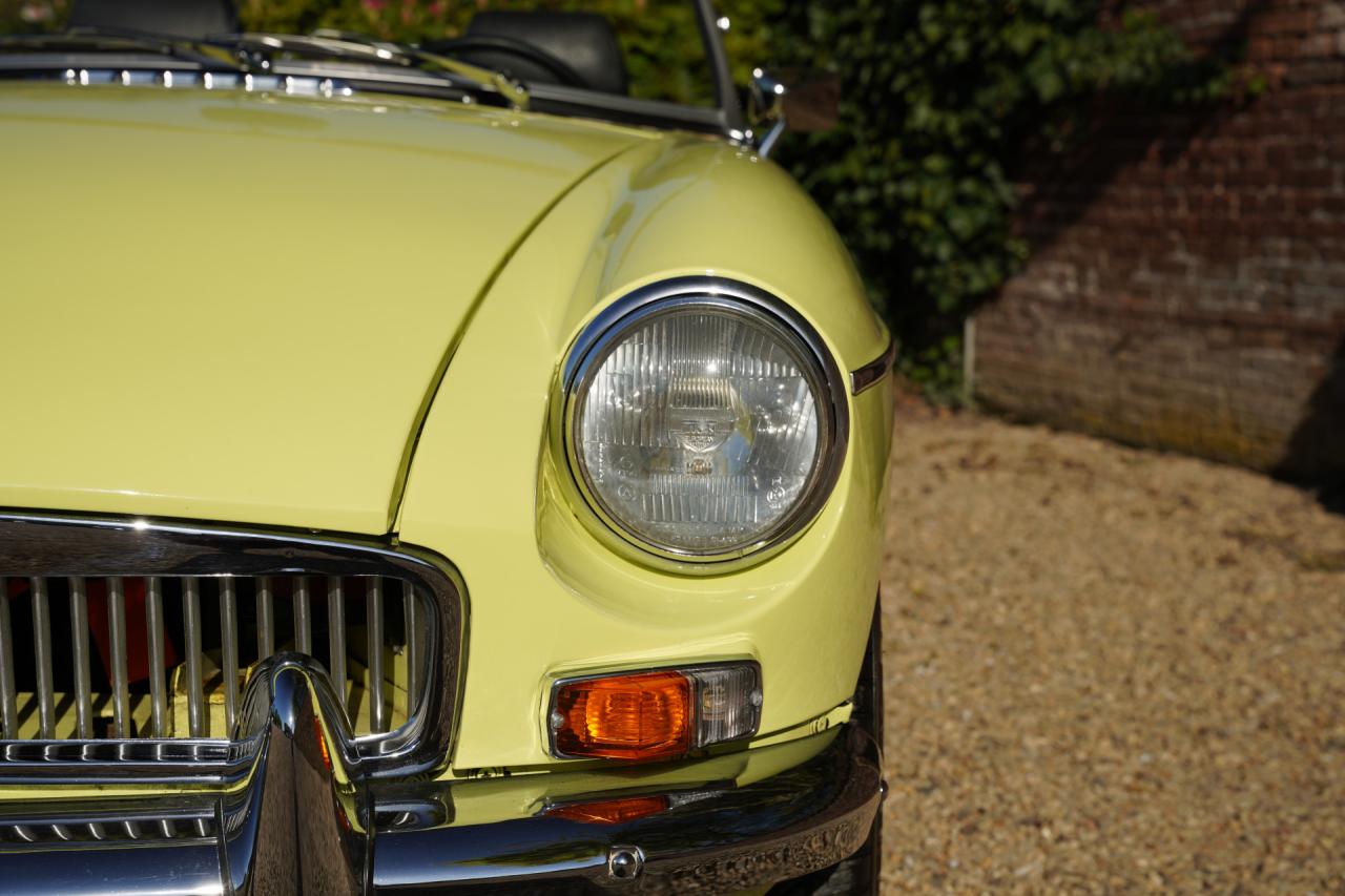 1977 MG B Roadster Overdrive