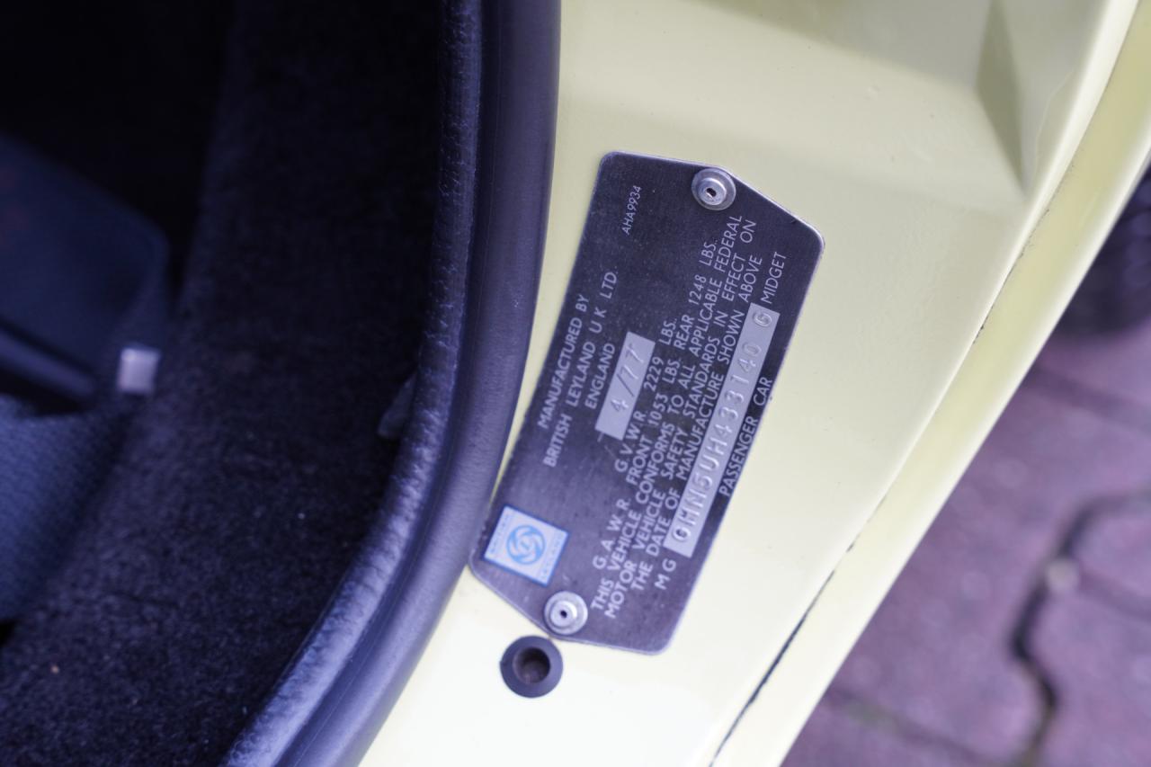 1977 MG B Roadster Overdrive