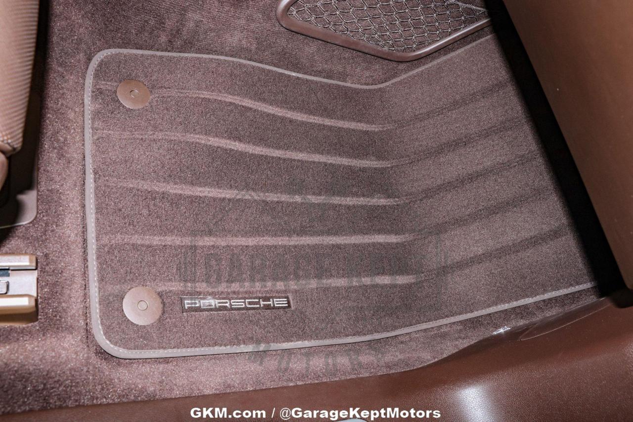 2020 Porsche Panamera Turbo S E-Hybrid