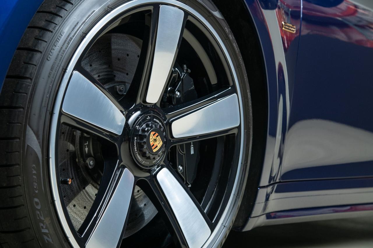 2023 Porsche 911 Sport Classic