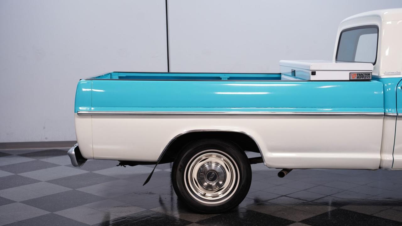 1967 Ford F-100