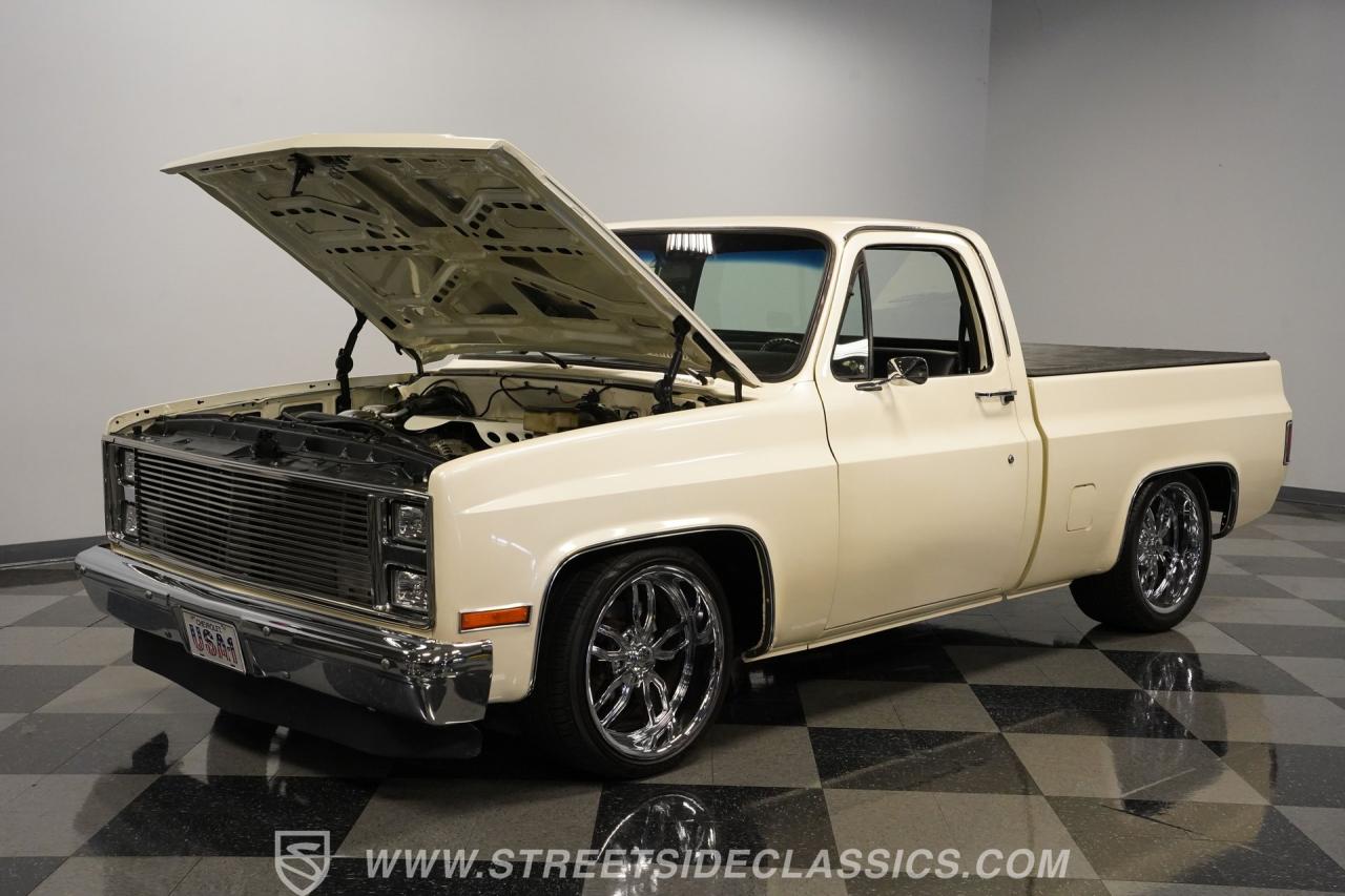 1985 Chevrolet C10 LS 5.3L Restomod