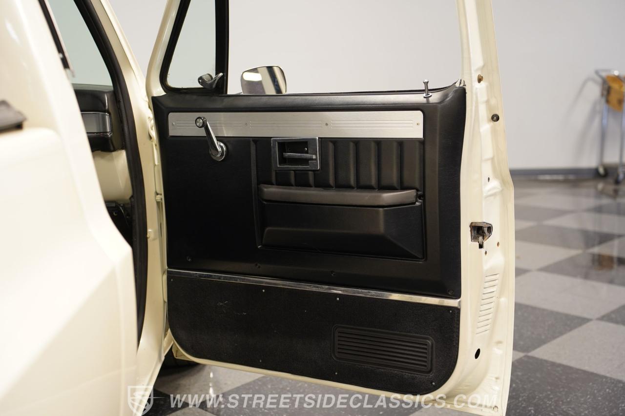 1985 Chevrolet C10 LS 5.3L Restomod