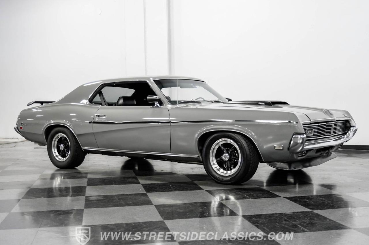 1969 Mercury Cougar Restomod