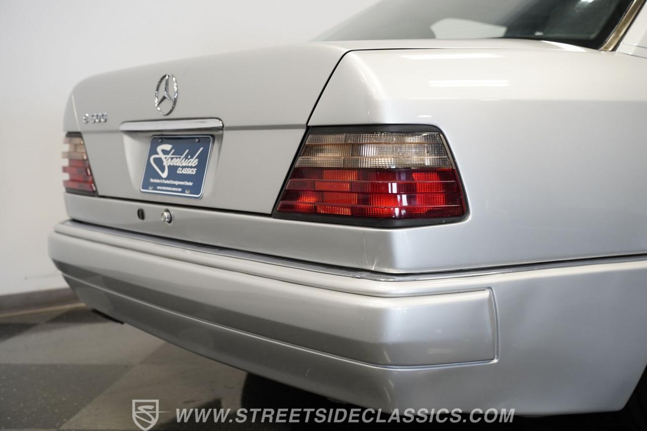 1995 Mercedes - Benz E500