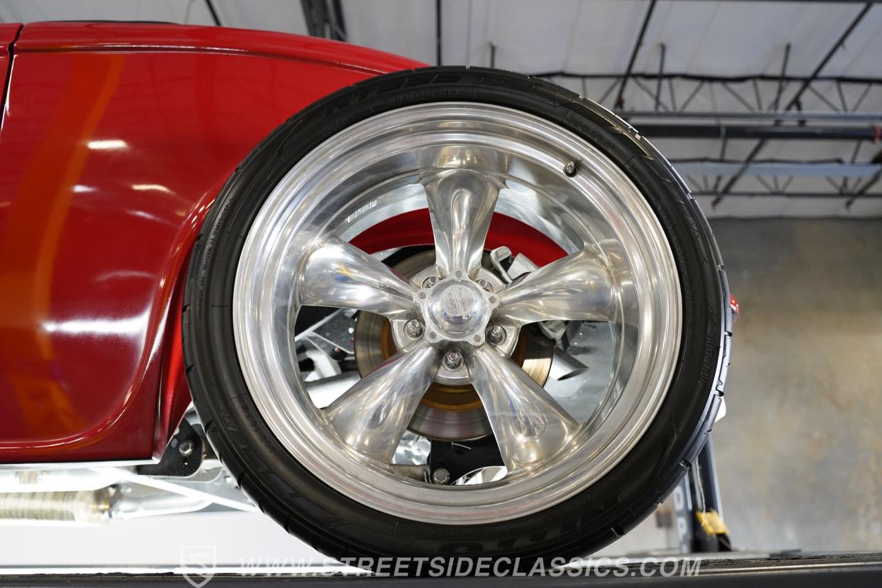 1933 Factory Five Roadster