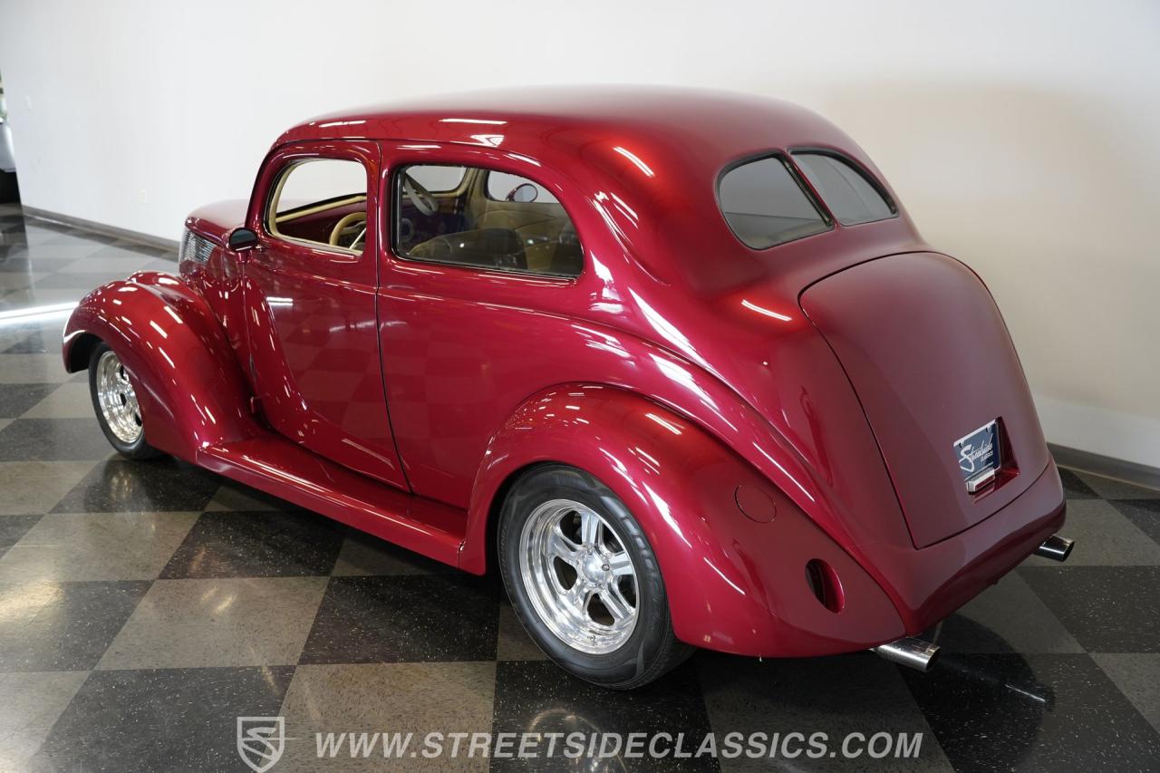 1937 Ford Tudor Sedan