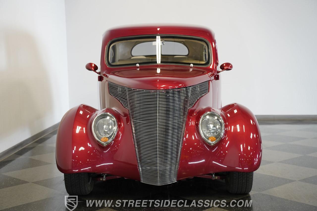 1937 Ford Tudor Sedan