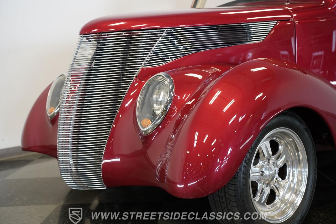 1937 Ford Tudor Sedan