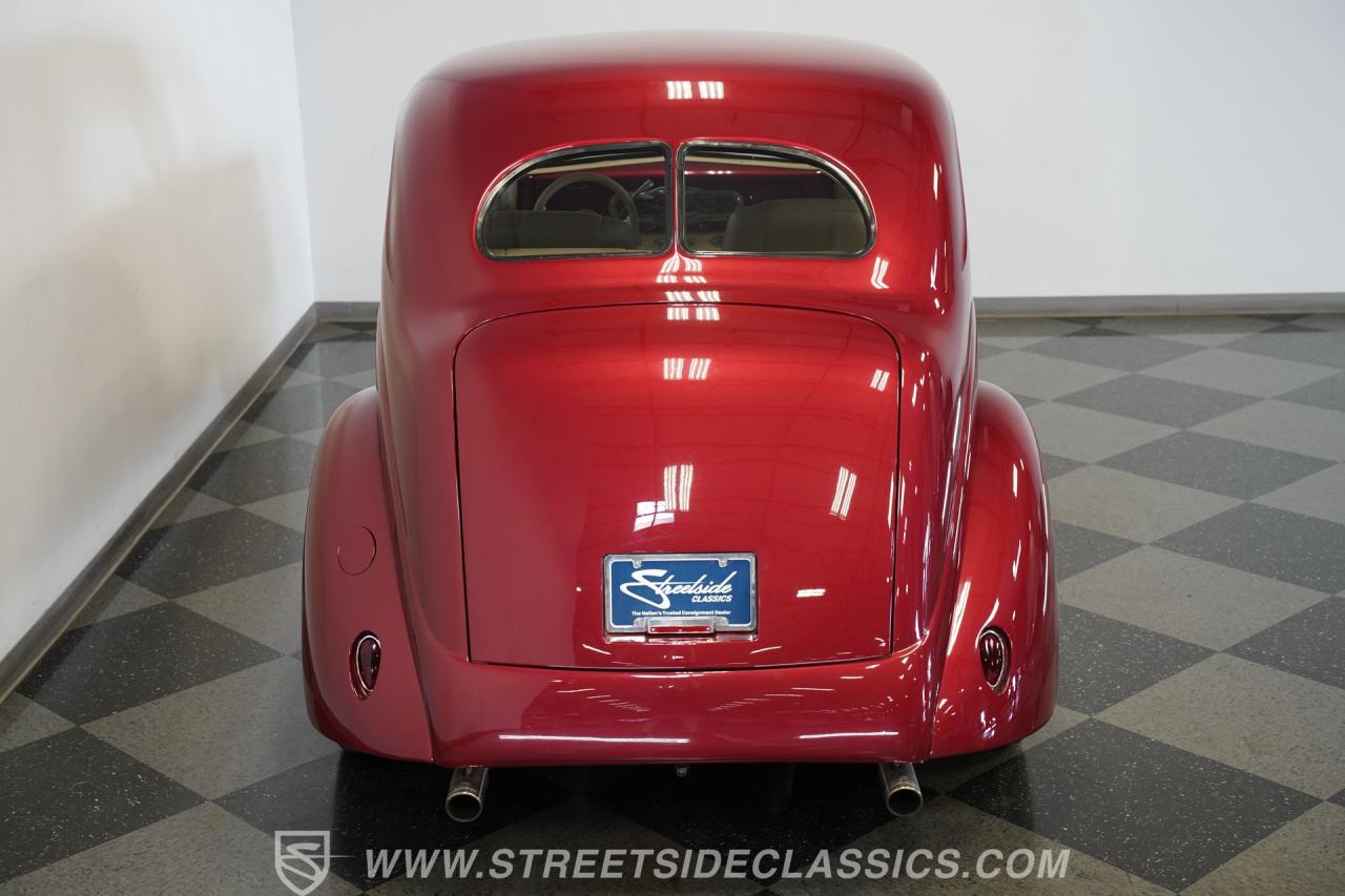 1937 Ford Tudor Sedan