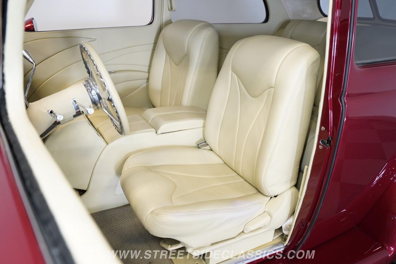 1937 Ford Tudor Sedan