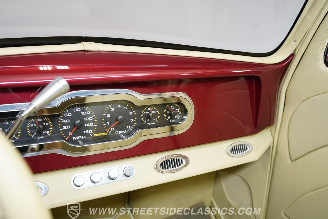 1937 Ford Tudor Sedan