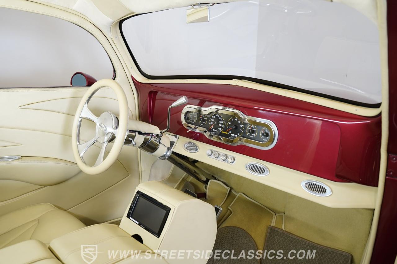 1937 Ford Tudor Sedan