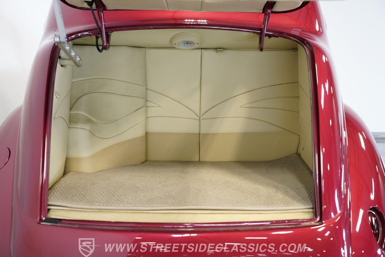 1937 Ford Tudor Sedan