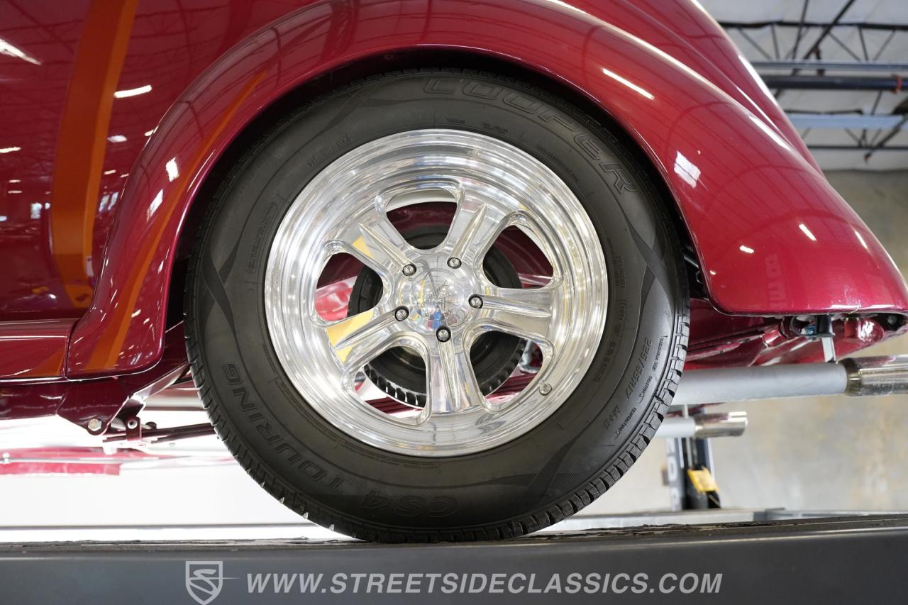 1937 Ford Tudor Sedan