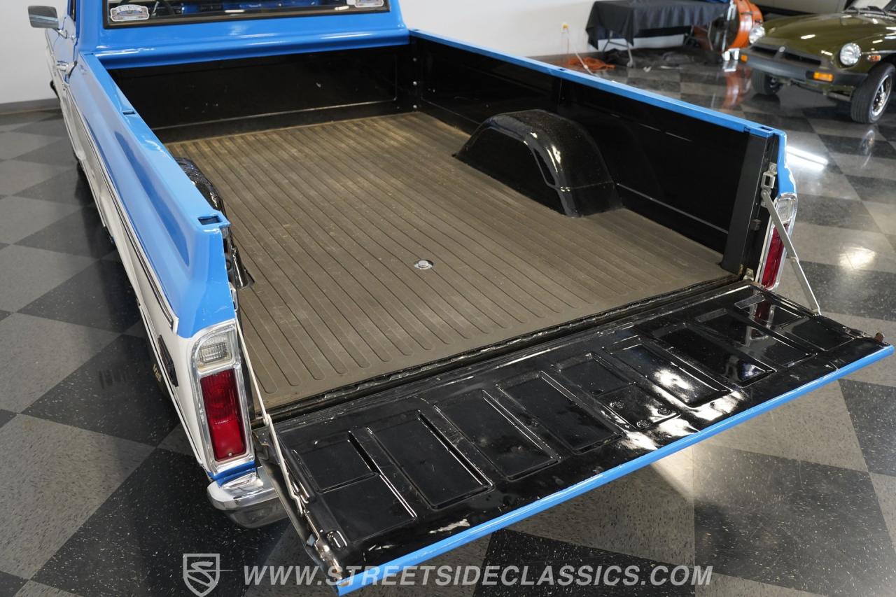 1972 Chevrolet C10 Cheyenne Restomod