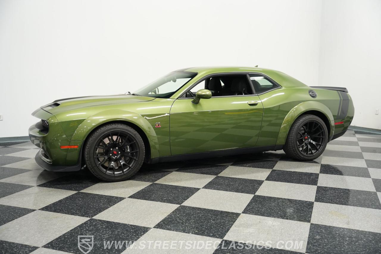 2022 Dodge Challenger R/T Scat Pack Widebody