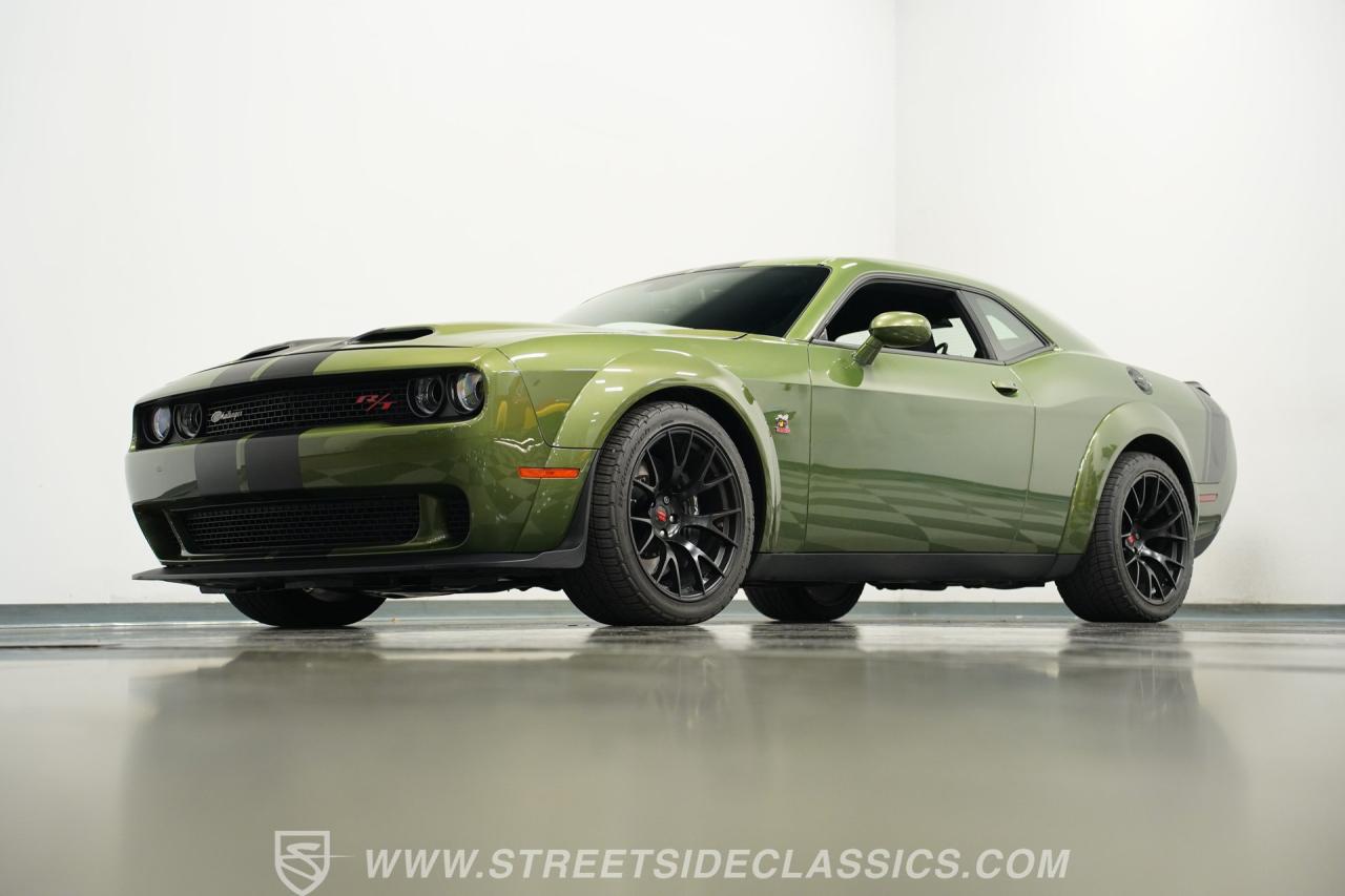 2022 Dodge Challenger R/T Scat Pack Widebody
