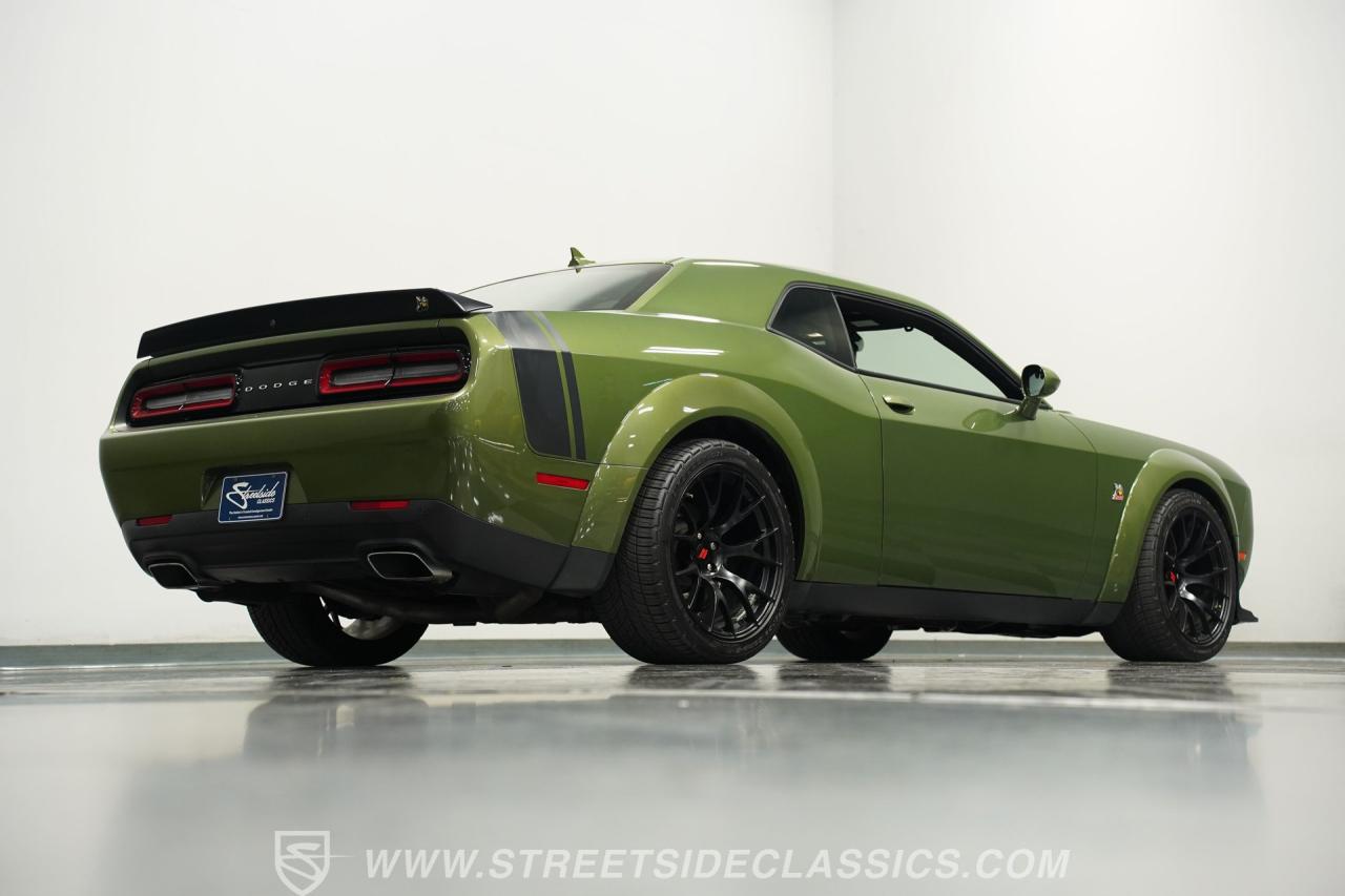 2022 Dodge Challenger R/T Scat Pack Widebody