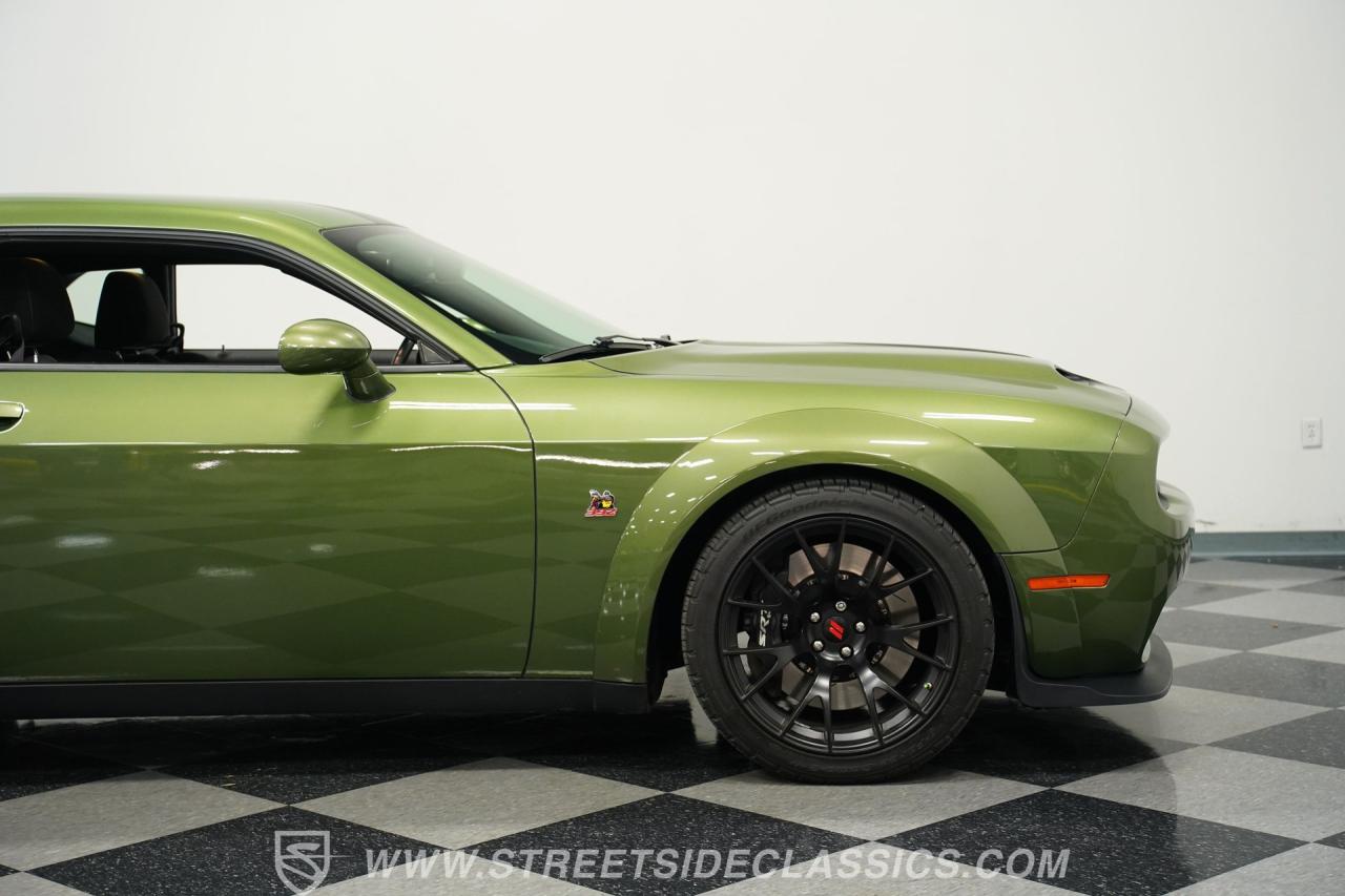2022 Dodge Challenger R/T Scat Pack Widebody