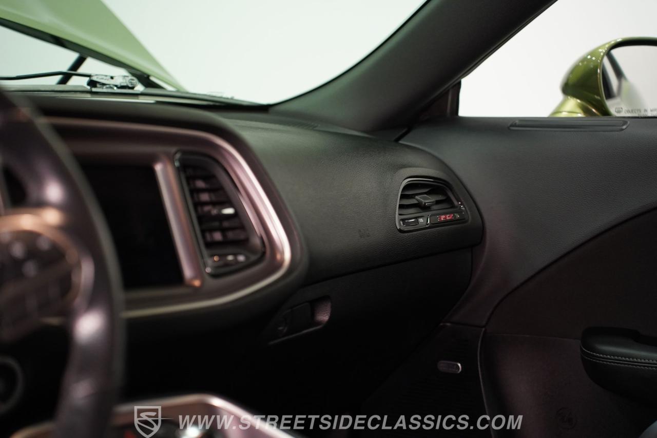 2022 Dodge Challenger R/T Scat Pack Widebody