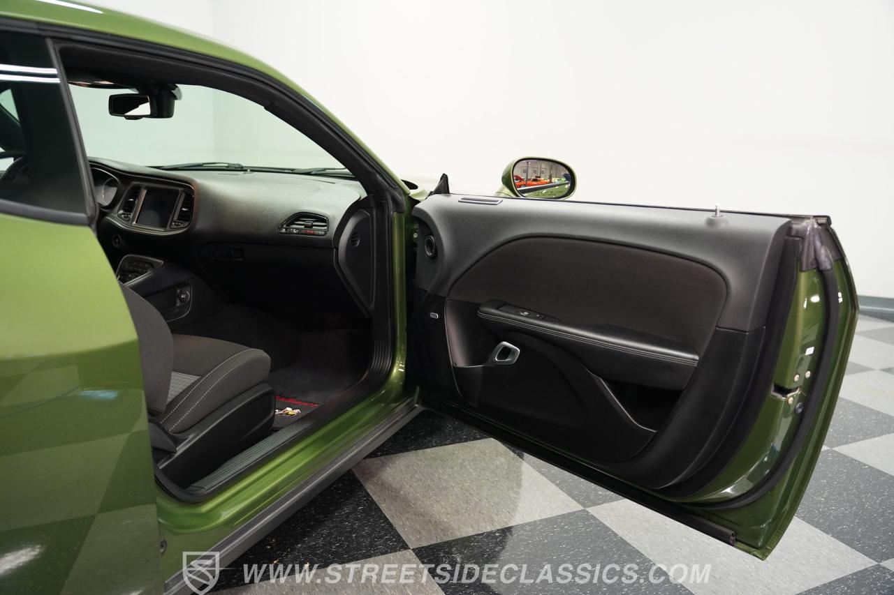 2022 Dodge Challenger R/T Scat Pack Widebody