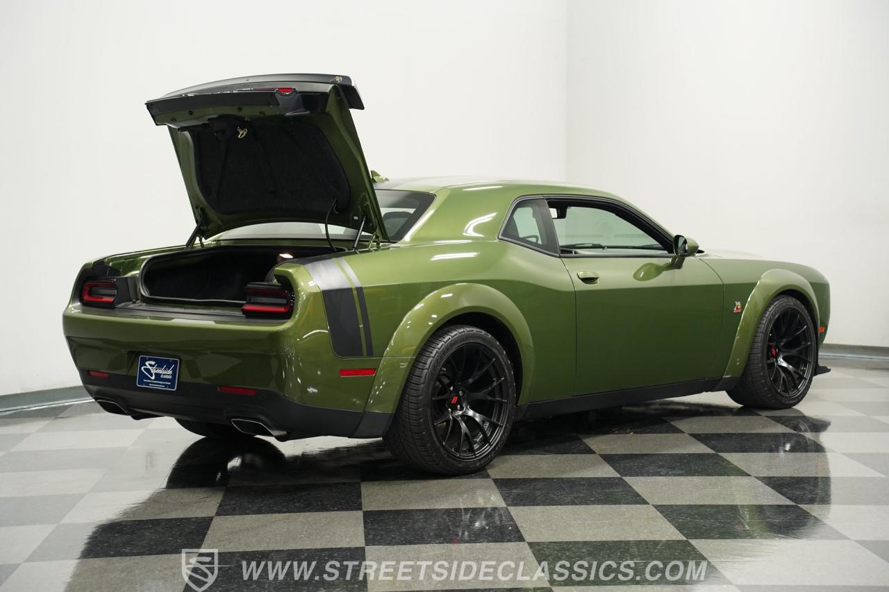 2022 Dodge Challenger R/T Scat Pack Widebody