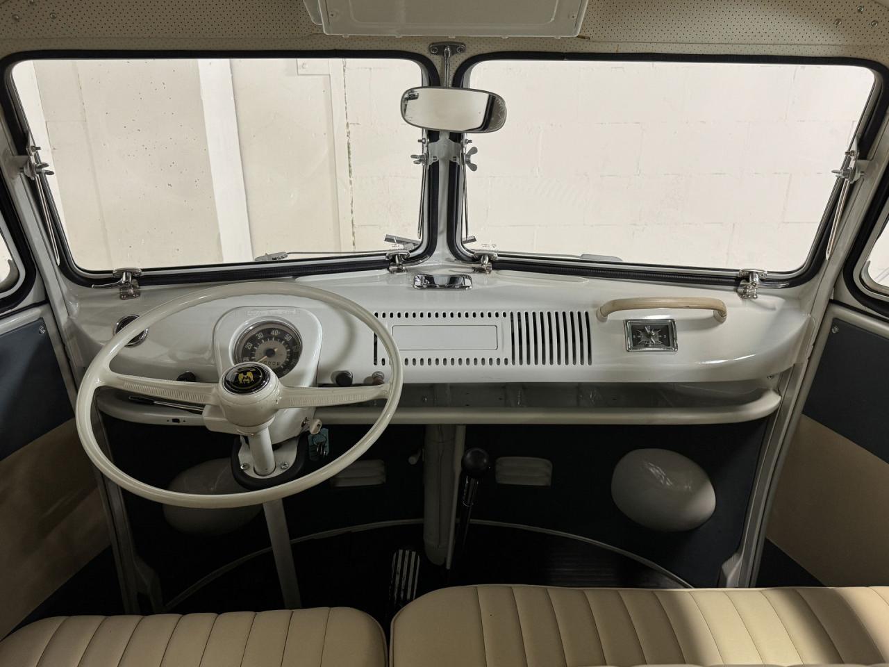 1967 Volkswagen T 24