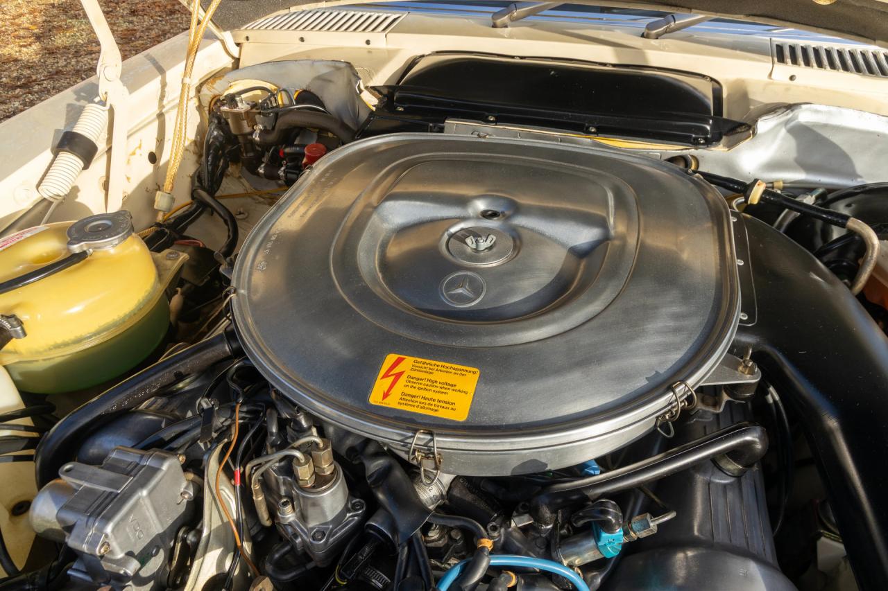 1982 Mercedes - Benz Mercedes Benz 380 SL &ldquo;6.642 mls&rdquo; 90% first paint