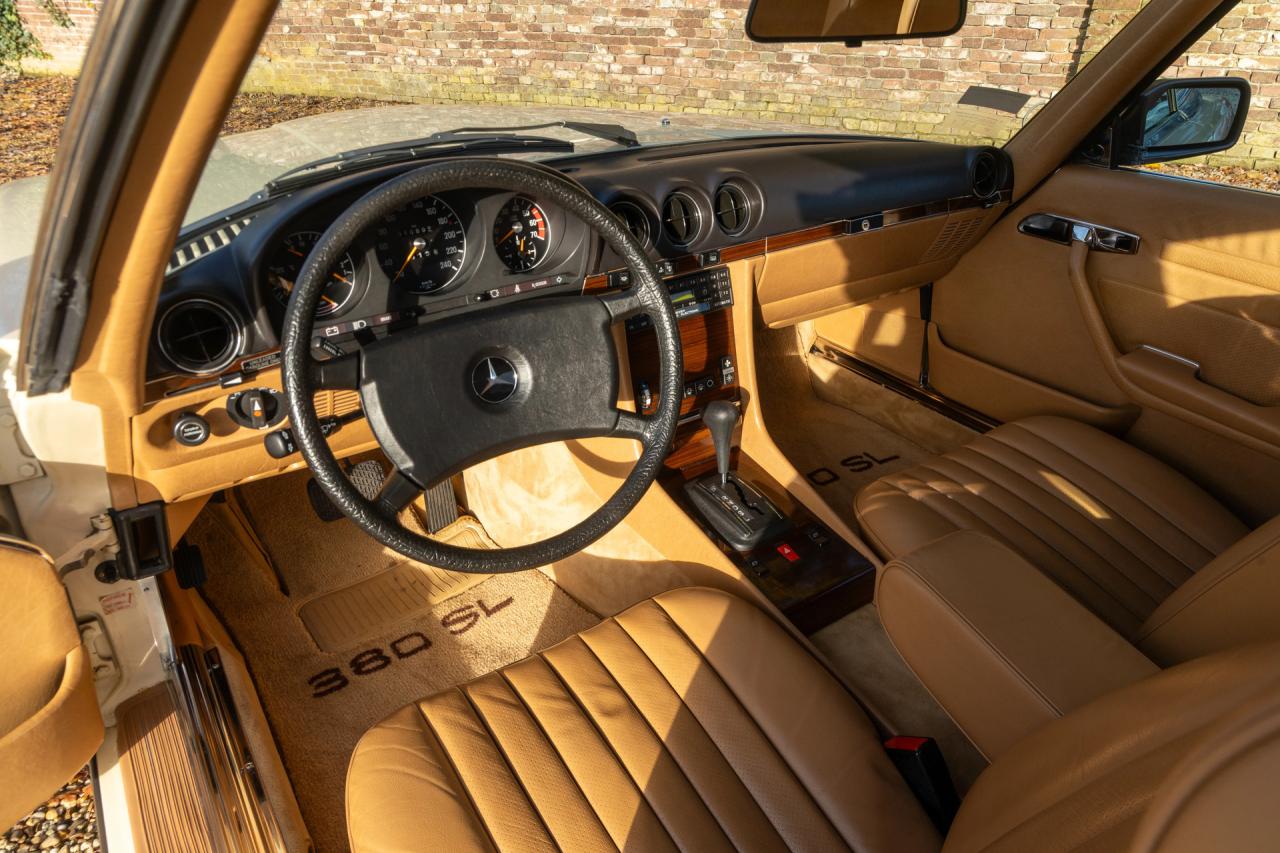 1982 Mercedes - Benz Mercedes Benz 380 SL &ldquo;6.642 mls&rdquo; 90% first paint