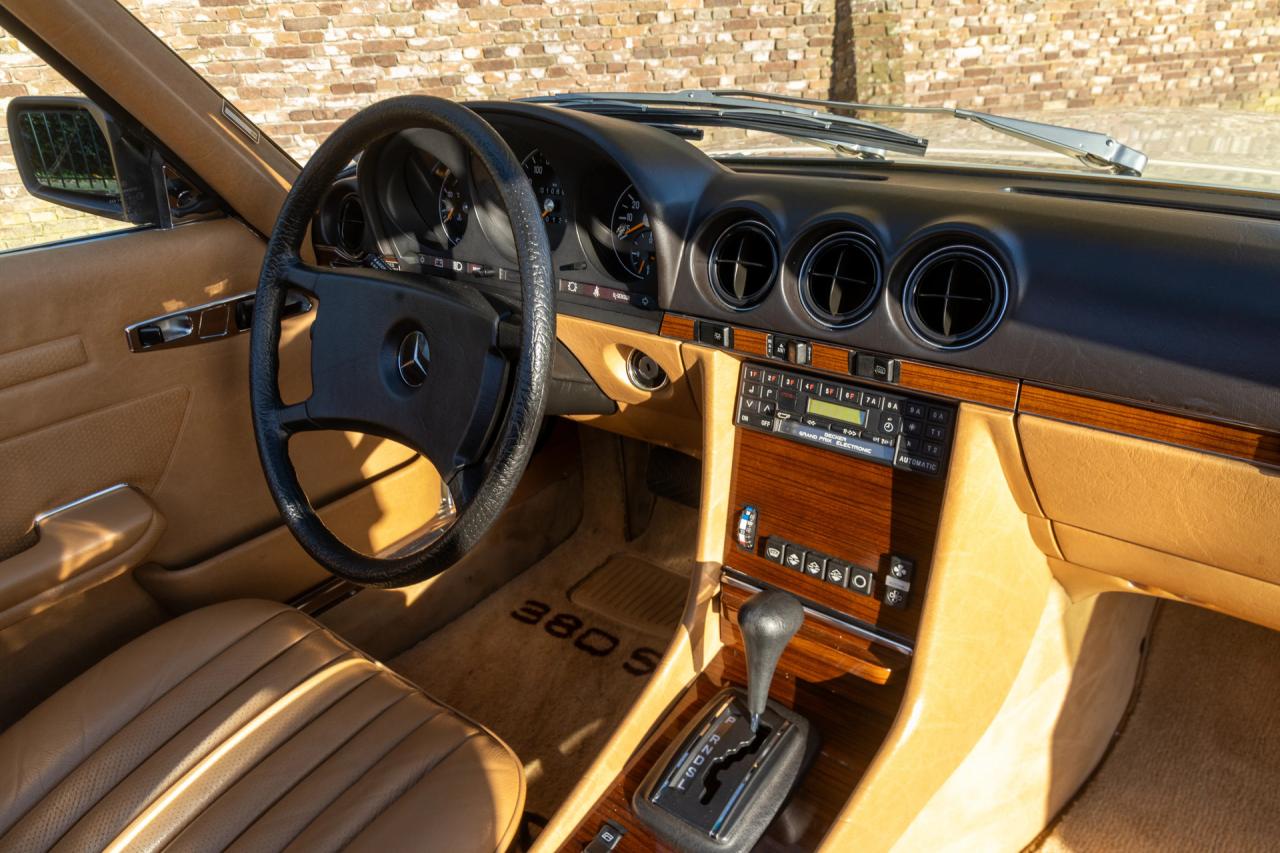 1982 Mercedes - Benz Mercedes Benz 380 SL &ldquo;6.642 mls&rdquo; 90% first paint