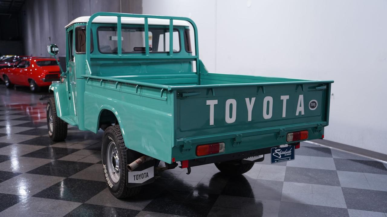 1971 Toyota Land Cruiser FJ45 Pickup