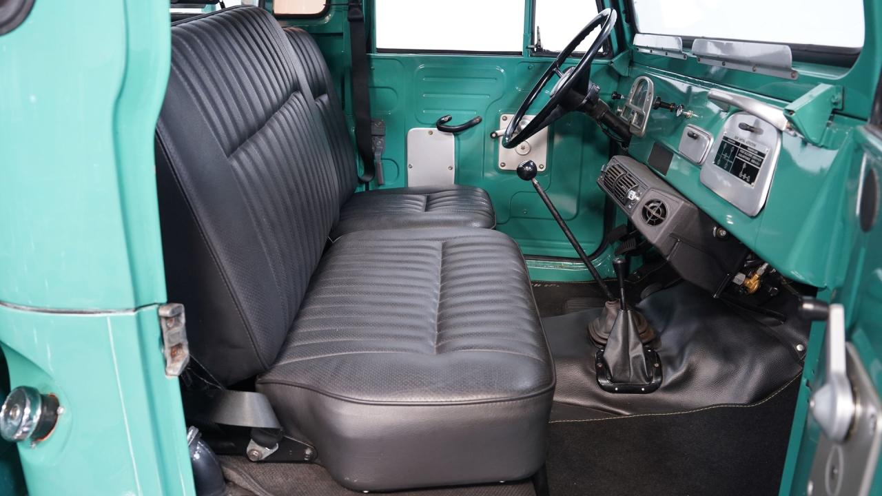 1971 Toyota Land Cruiser FJ45 Pickup