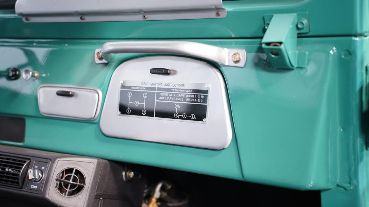 1971 Toyota Land Cruiser FJ45 Pickup