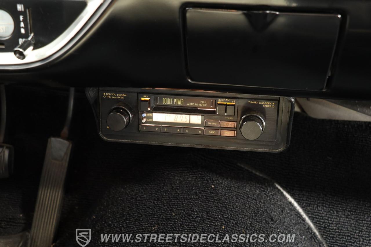 1961 Ford Galaxie Starliner