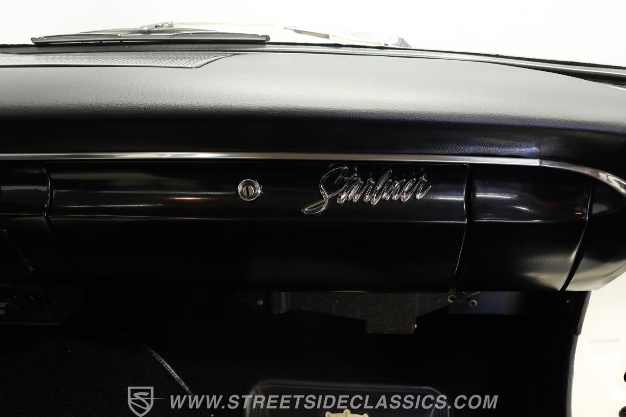 1961 Ford Galaxie Starliner